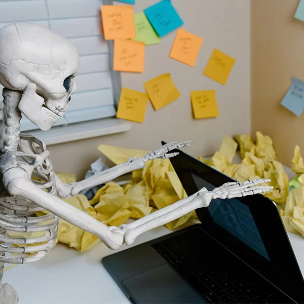 Meus heróis morreram de Burnout